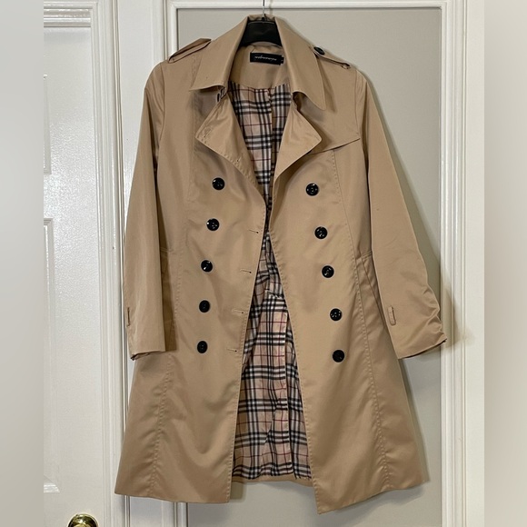 Jackets & Blazers - Classic Tan Trench Coat